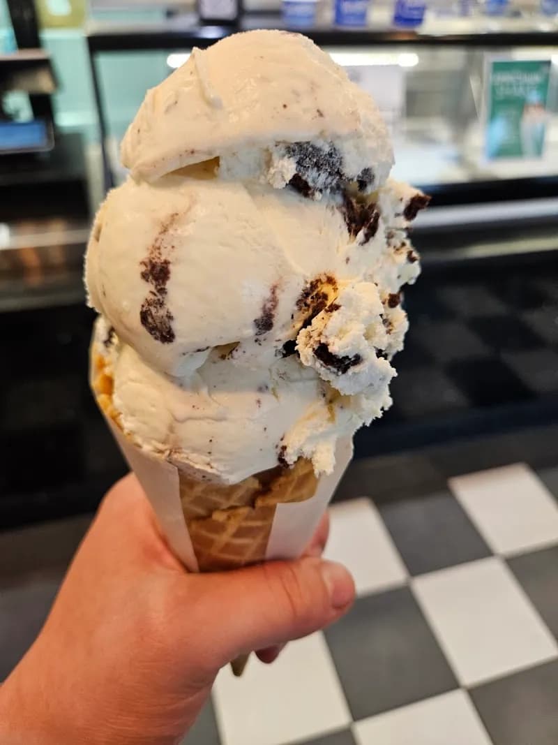 View of Leatherby's Family Creamery in Auburn, CA
