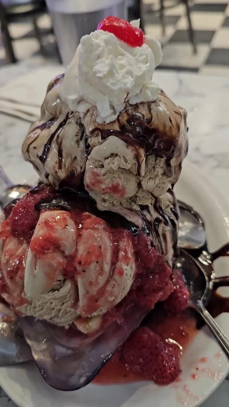 View of Leatherby's Family Creamery in Auburn, CA