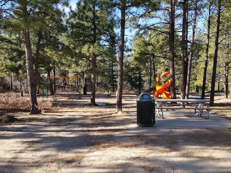 Loma Linda Park park in Edgewood, NM