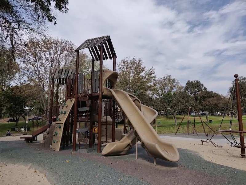 View of Los Cerritos Park in Long Beach, CA