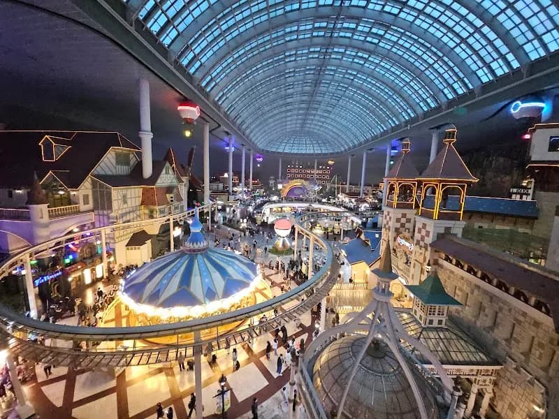 View of Lotte World in Seoul, SEL