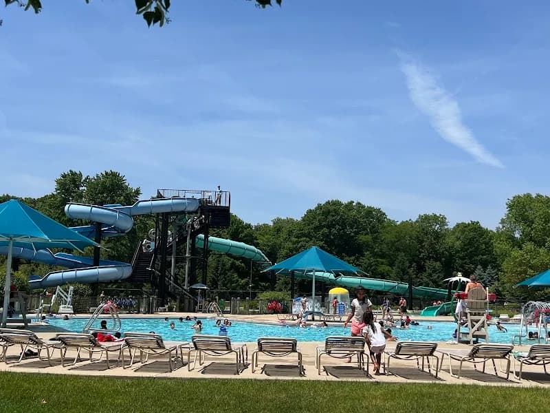 Lower Huron Metropark - Turtle Cove Family Aquatic Center water park in Belleville, IL