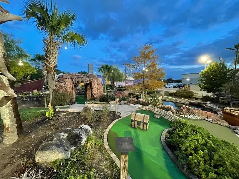 Mac n Bones Golf & Grill miniature golf course in Jackson, MS