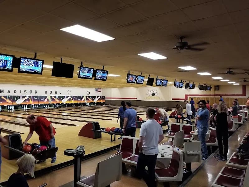 Madison Bowl bowling alley in Oakley, OH