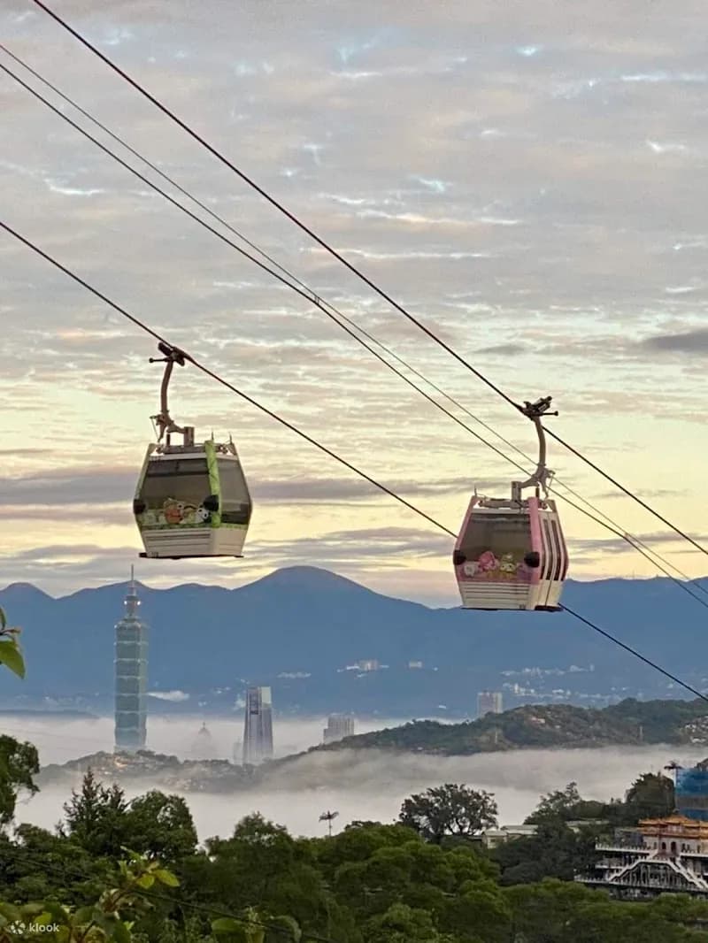 Maokong Gondola outdoor adventure in Taipei, TPE