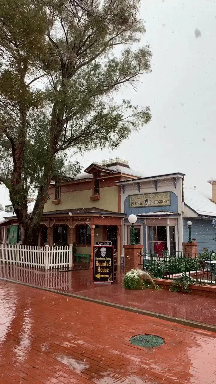 View of Millie's Pancake Haus in Sam Hughes, AZ