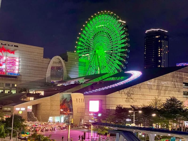 Miramar Ferris Wheel ferris wheel in Taipei, TPE