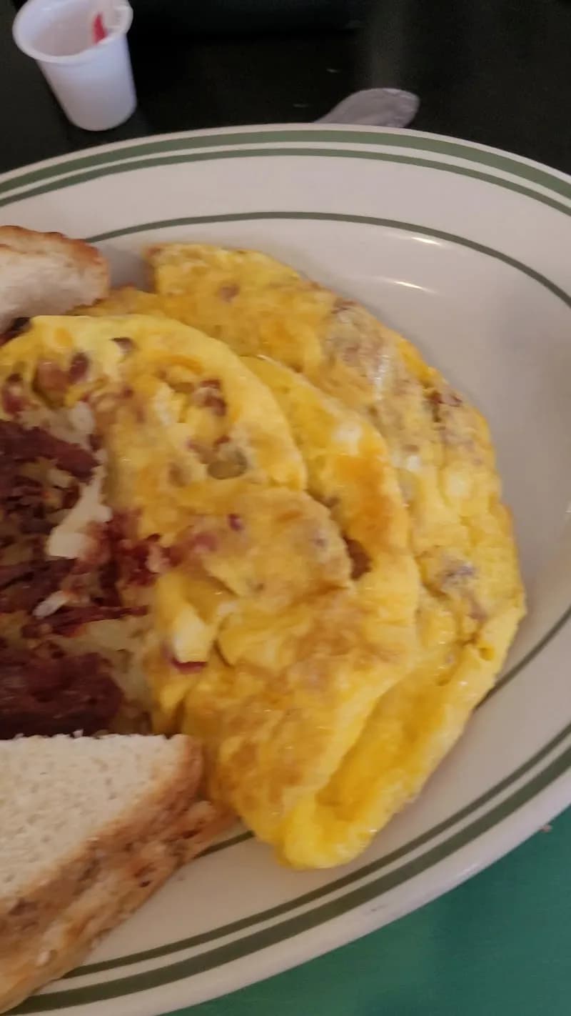 View of Miss Katie's Diner in Milwaukee, WI