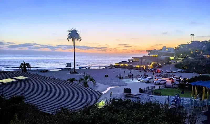 View of Moonlight State Beach in Encinitas, CA