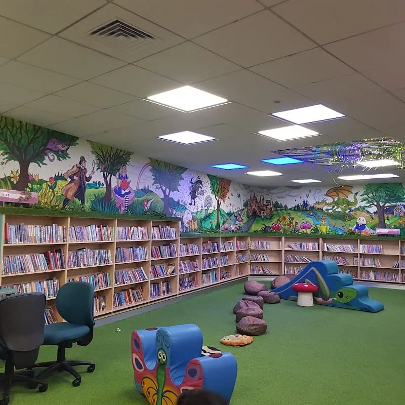 Morden Library Within Merton Civic Centre library in Merton, London