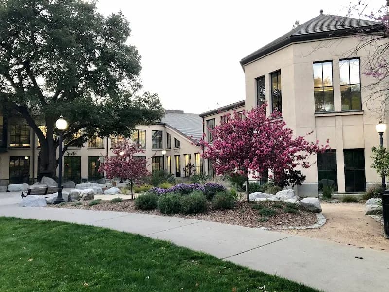 View of Mountain View Public Library in Mountain View, CA