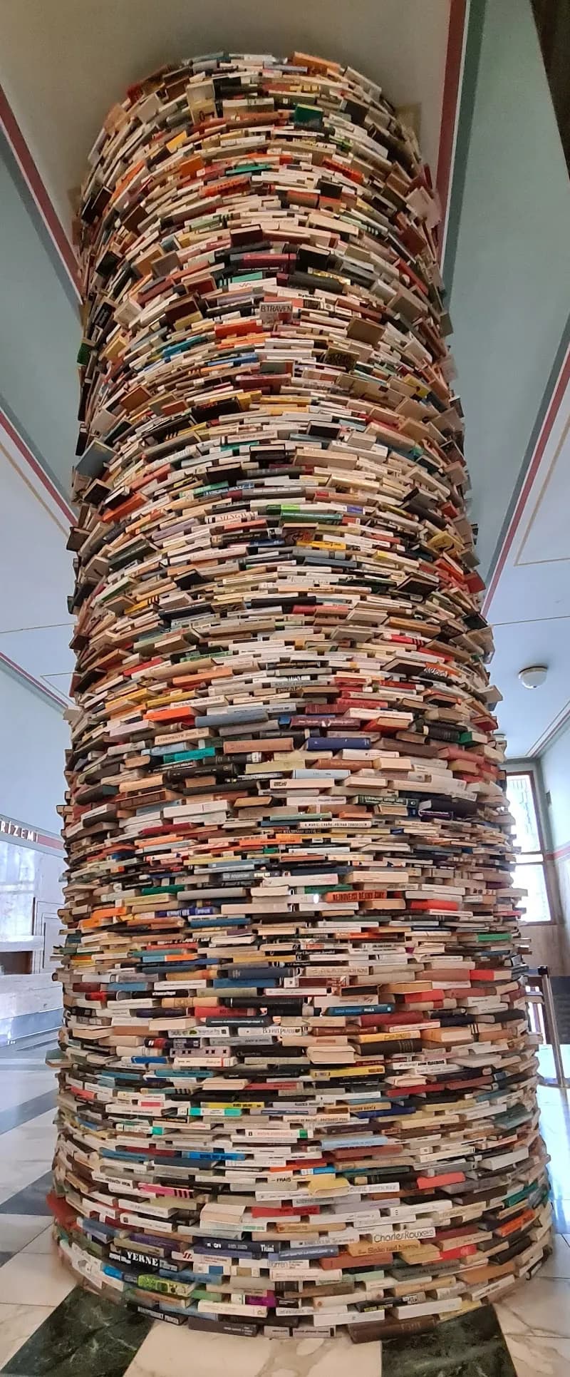 Municipal Library of Prague library in Vinohrady, CZ