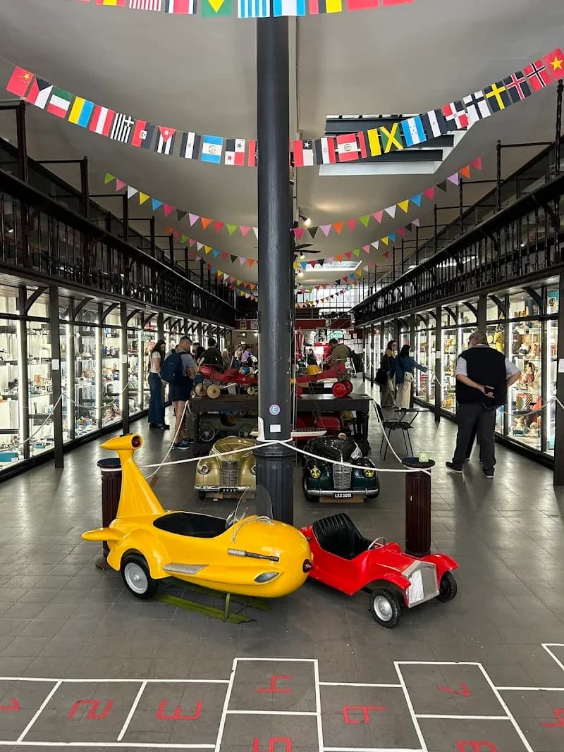 Museo El Juguetero museum in Montevideo, MO