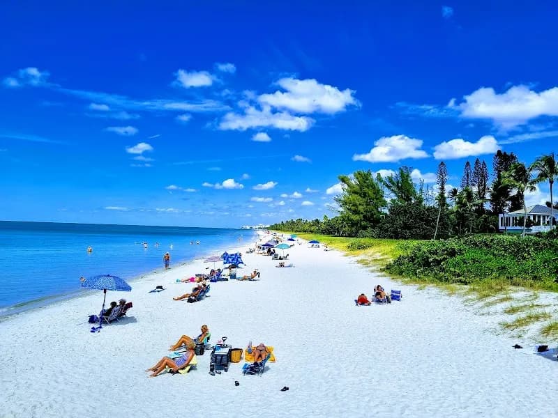 View of Naples Pier in Naples, FL