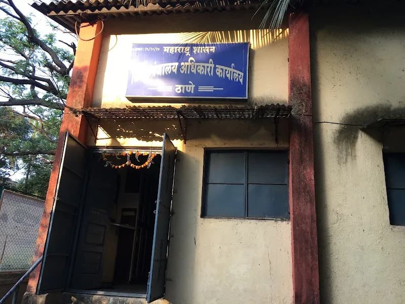 Nerul Community Library library in Nerul, MH