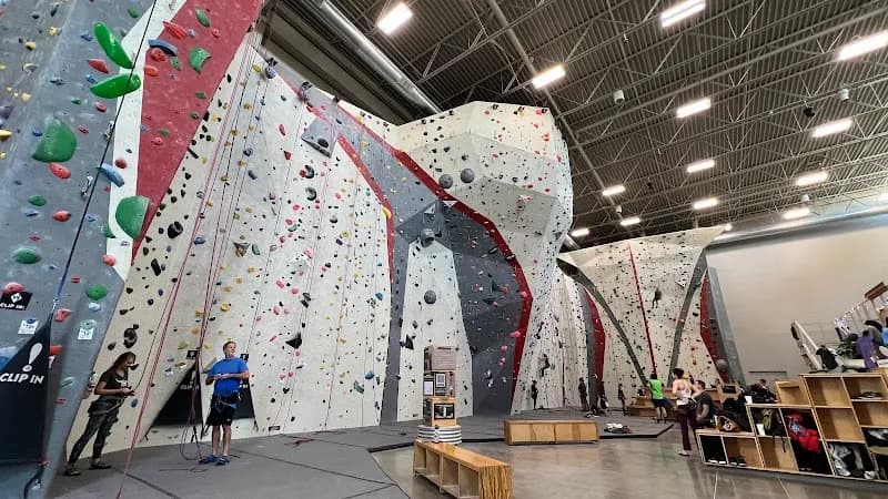 North Shore Boulders sports in Shorewood, WI