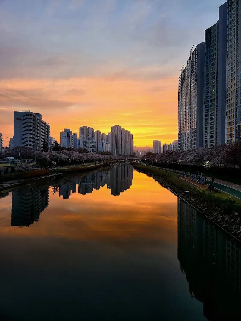 View of Oncheon-cheon in Dongnae-gu, Busan