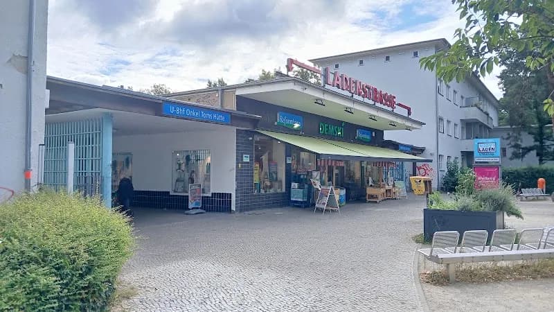 Onkel Toms Ladenstraße shopping mall in Lichterfelde, BE