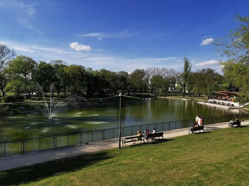 Orczy Garden park in Budapest, BUD