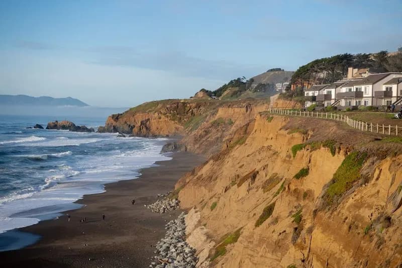 Pacifica Esplanade Beach dog park in Pacifica, CA