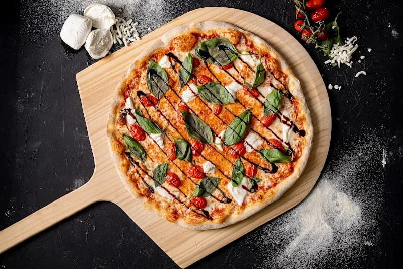 Pais Pizza & Gelato ice cream in Petach Tikva, TA