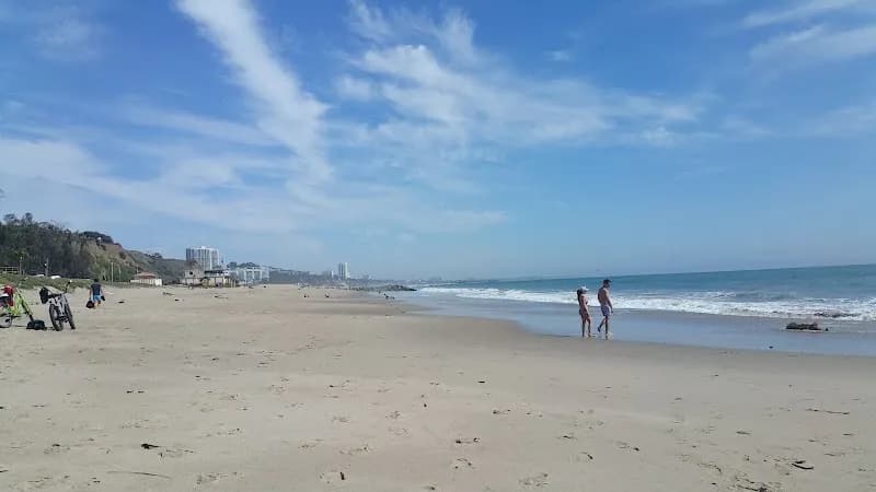 View of Palisades Recreation Center in Pacific Palisades, CA