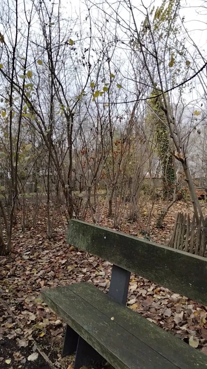 View of Parc des Impressionnistes in Neuilly-sur-Seine, IDF
