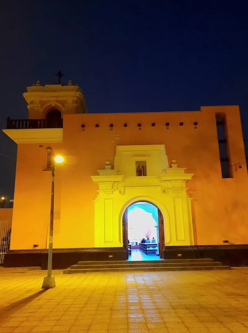 View of Parroquia San Pedro in Ancón, Lima