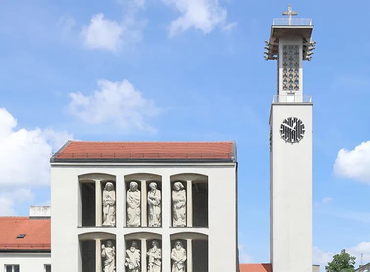 Pfarrkirche Floridsdorf church in Floridsdorf, VIE