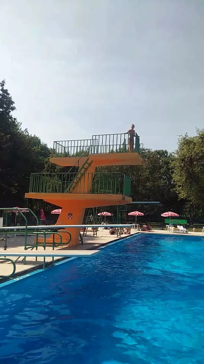 View of Piscine Al Gabbiano Srl in Bovisio-Masciago, Lombardy