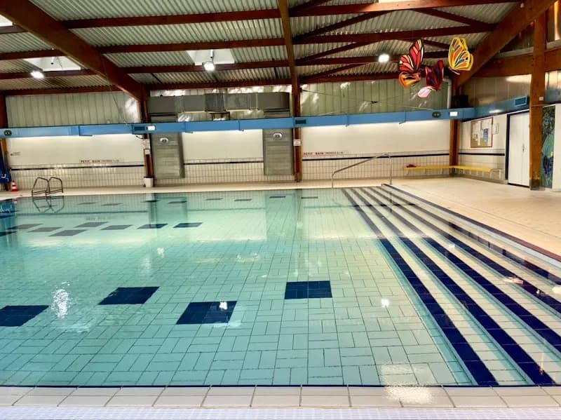 Piscine de Sèvres swimming pool in Sèvres, IDF