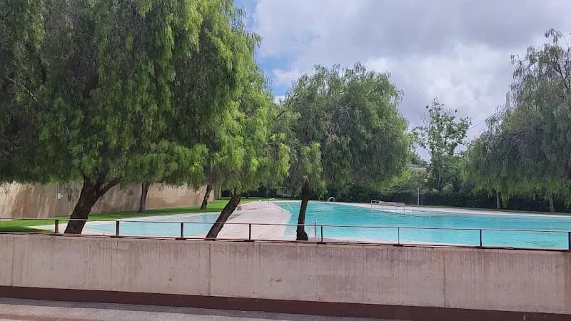 View of Piscines Municipals del Parc del Torrents in Esplugues de Llobregat, CT