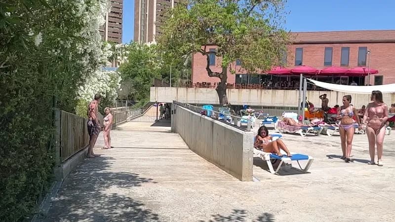 View of Piscines Municipals del Parc del Torrents in Esplugues de Llobregat, CT