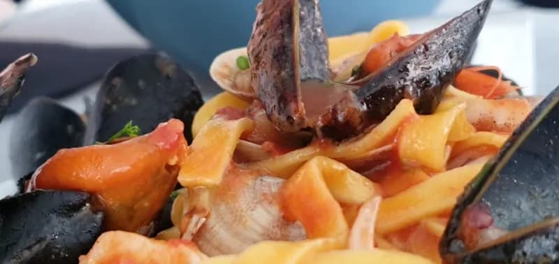 View of Pizzeria Al Forno da Gino in Anguillara Sabazia, Lazio