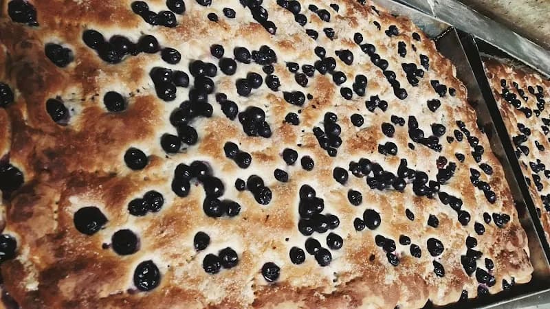 View of Pizzeria di Mari in Calenzano, Tuscany