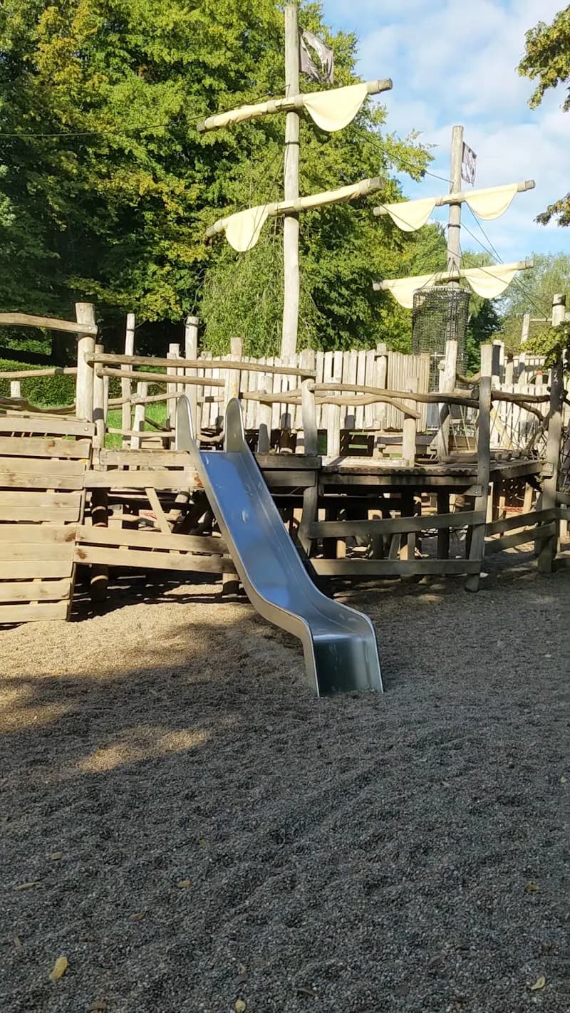 View of Playground The Red Closter in Auderghem, BRU