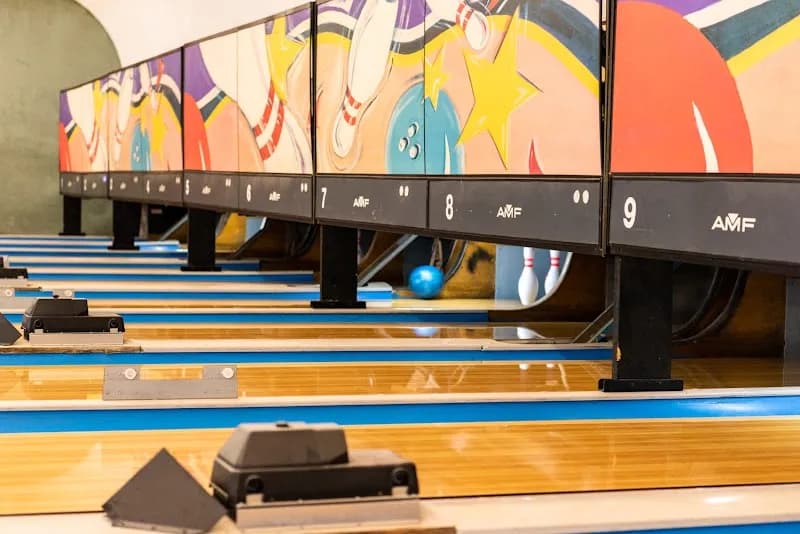 View of Pleasant Hill Lanes in Wilmington, DE