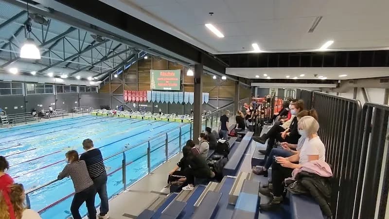 View of Pointe-Claire Aquatic Center in Dollard-des-Ormeaux, QC