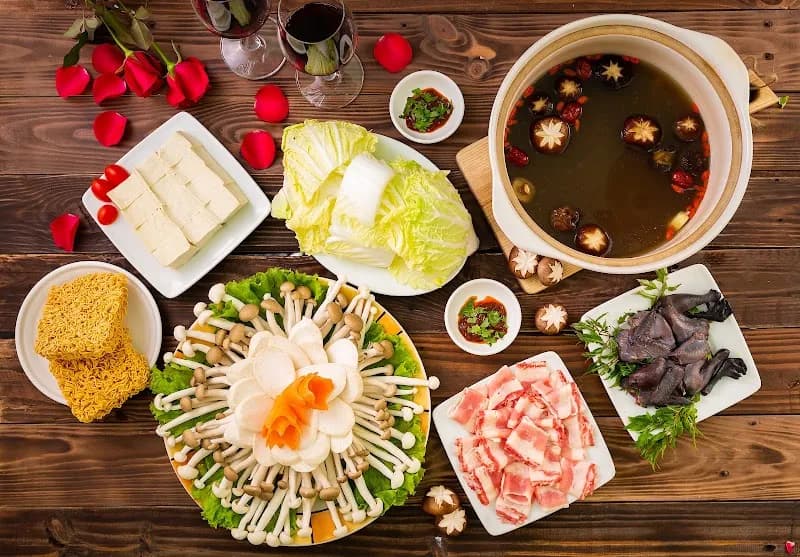 View of Quán Cơm Gia Đình Nhân Ái in Bắc Từ Liêm, HN