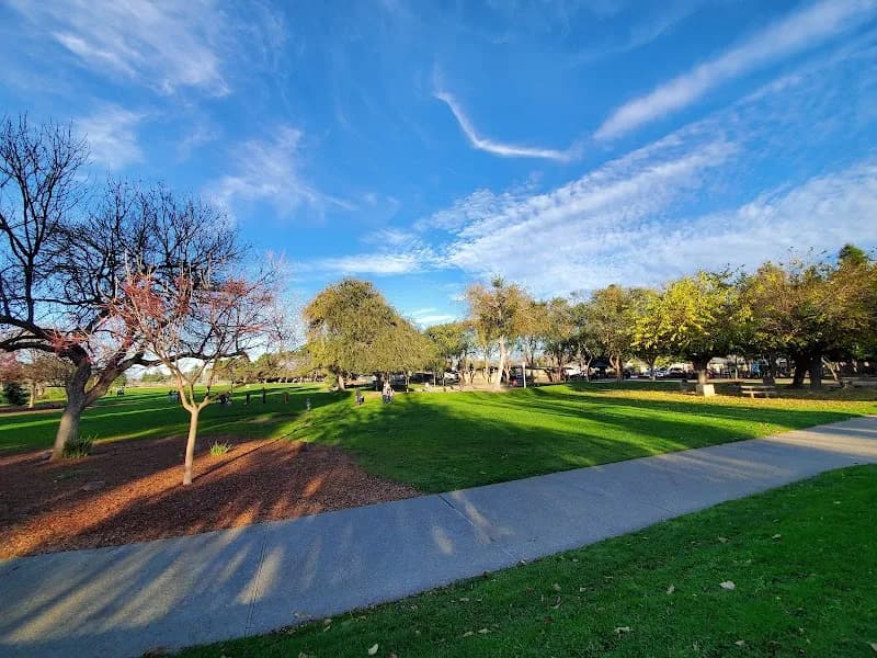 View of Raynor Park in Sunnyvale, CA