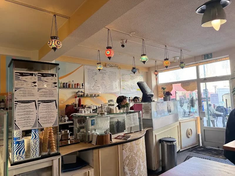 View of Árbær Ice Cream Shop in Árbær, CR