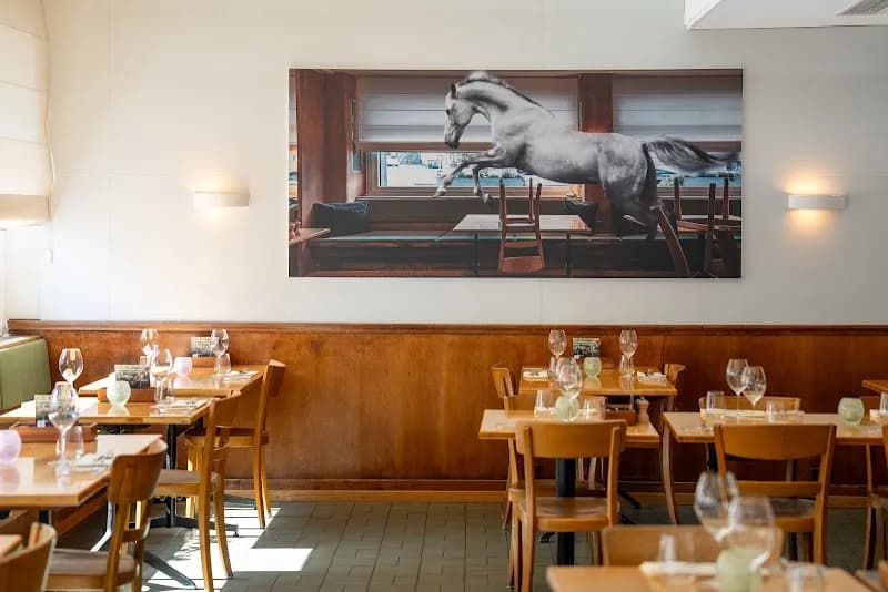 Restaurant Weisses Rössli French in Altstetten, ZH