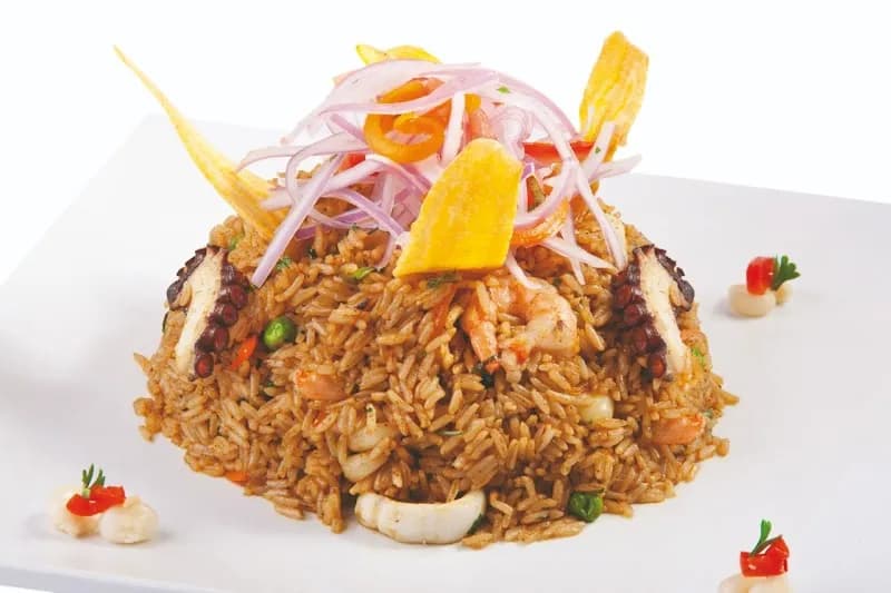 View of Restaurante La Choza de Don Pepe in San Borja, Lima