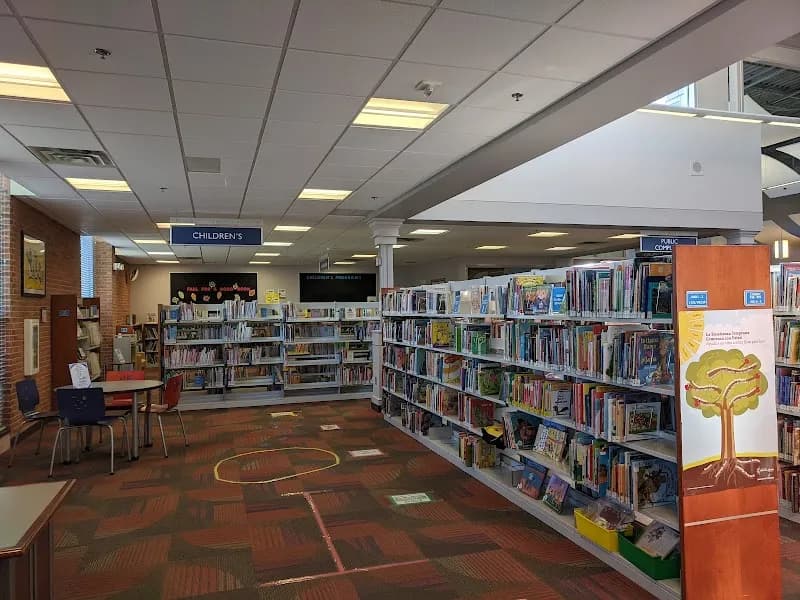 Richard Byrd Library library in Springfield, VA