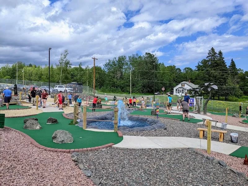 Rogue Eagle Mini Golf miniature golf course in Duluth, MN