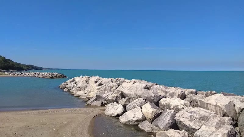 View of Rosewood Beach in Highland Park, IL