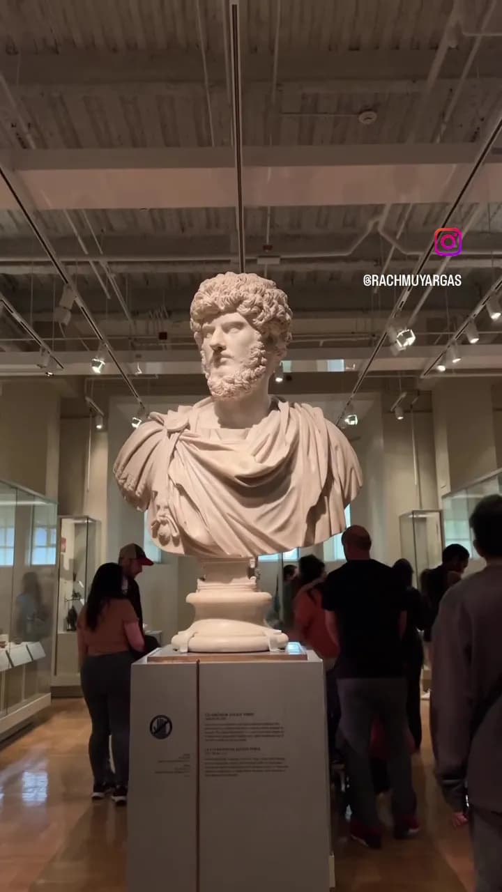 View of Royal Ontario Museum in Toronto, ON
