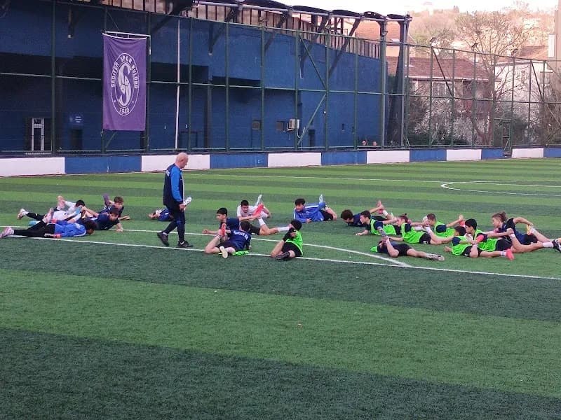 Sarıyer Community Recreation Center (Spor Kompleksi) recreation center in Sarıyer, Istanbul