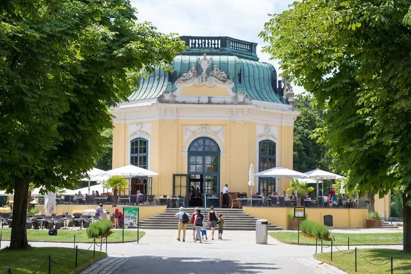 Schönbrunn Zoo zoo in Vienna, W