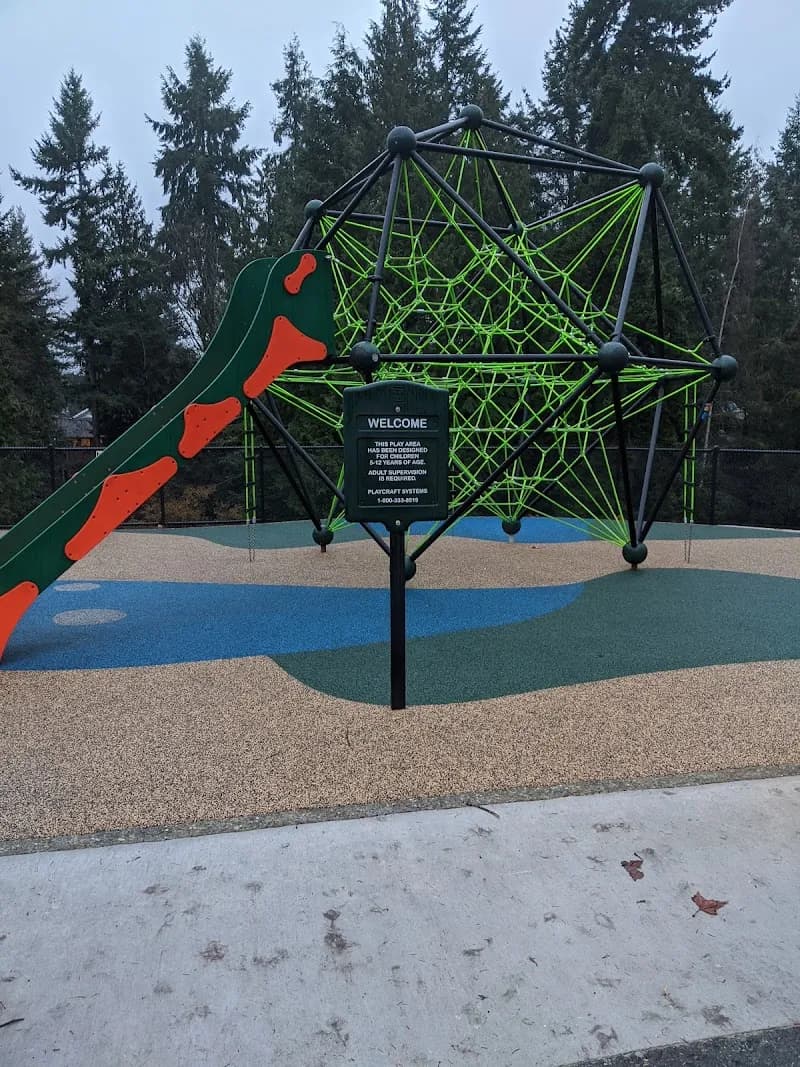 View of Seaview Park in Edmonds, WA